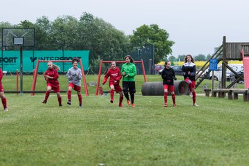 Bild 33 - wCJ SV Steinhorst/Labenz - VfL Oldesloe : Ergebnis: 18:0